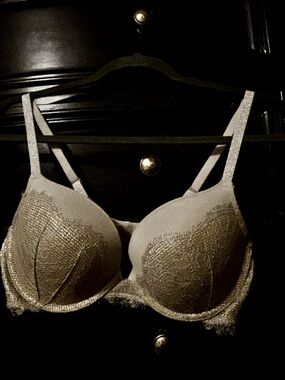 Victoria Secret Shimmery Lace-Trim Push-Up Bra in Gold